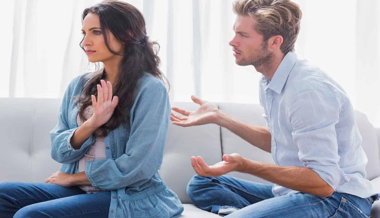 relationship tips,relationship tips in hindi,habits harmful for relationship,Relationship Mistakes