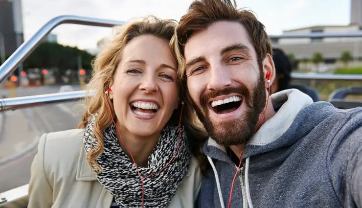 emotional connection with partner,how to connect emotionally,improve relationship intimacy,build emotional bond,strengthen relationship,relationship communication,show empathy in relationship,surprise your partner,respect in relationship,appreciate your partner