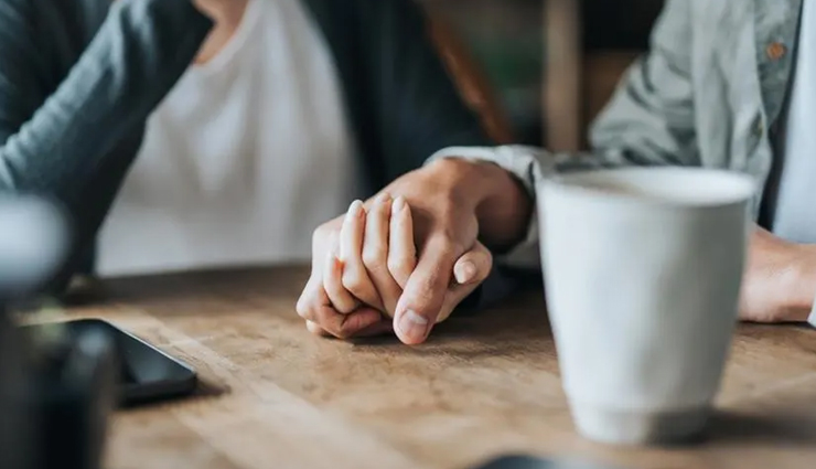 dark empath signs,subtle dark empath traits,recognizing dark empaths,traits of a dark empath,dark empathy indicators,understanding dark empathic behavior,identifying dark empaths,unmasking dark empathy: subtle signs,dark empath characteristics revealed,subtle cues of a dark empath person,dark empathy in relationships: warning signs,identifying a dark empath: what to look for