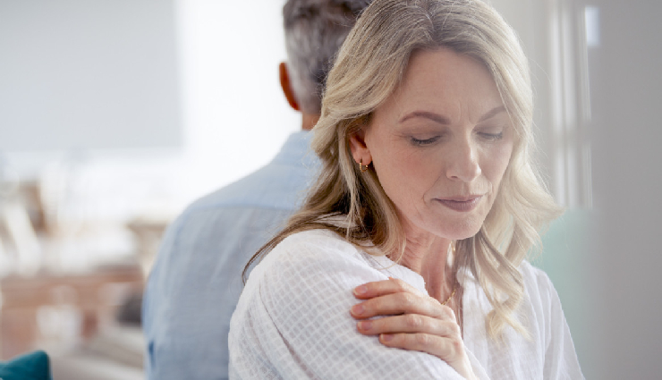 signs of emotionally unavailable men,spotting emotional unavailability in a man,red flags of an emotionally distant partner,recognizing an emotionally unavailable boyfriend,emotional unavailability in relationships,characteristics of emotionally detached men,warning signs of an emotionally distant man,how to identify emotional unavailability,coping with an emotionally unavailable partner,dealing with a distant man in a relationship