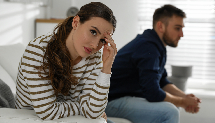 signs of emotionally unavailable men,spotting emotional unavailability in a man,red flags of an emotionally distant partner,recognizing an emotionally unavailable boyfriend,emotional unavailability in relationships,characteristics of emotionally detached men,warning signs of an emotionally distant man,how to identify emotional unavailability,coping with an emotionally unavailable partner,dealing with a distant man in a relationship