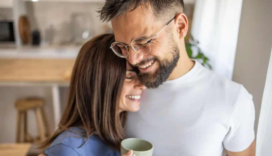 10 Ways To Emotionally Connect With Someone