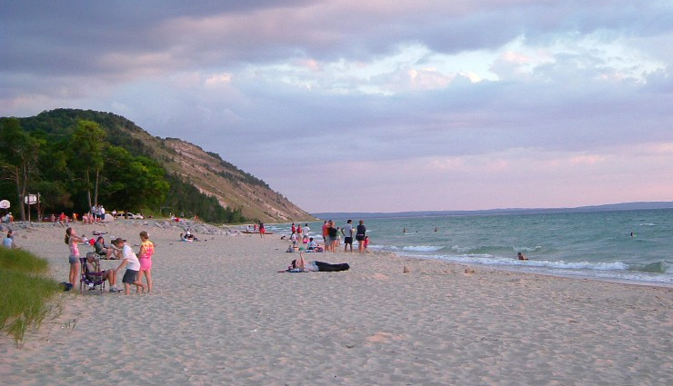 beautiful beaches in michigan,best beaches in the great lake state,scenic beaches to visit in michigan,top beach destinations in michigan,great lake state beach vacations,must-see beaches in michigan,michigan most beautiful beaches,beach getaways in the great lake state,sandy shores in michigan,coastal escapes in michigan
