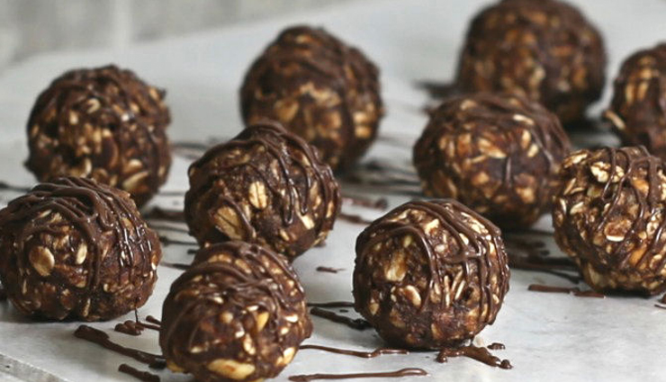 Recipe- Healthy for Breakfast No Bake Chocolate Peanut Butter Energy Bites