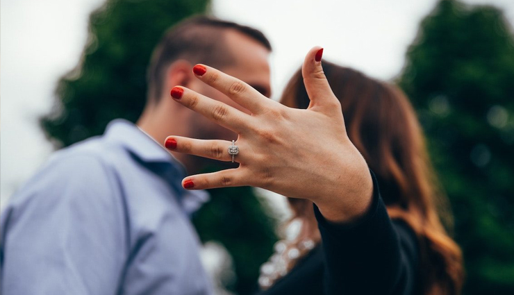 Some Amazing Ideas For Engagement Proposal