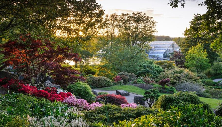 english gardens,english gardens in the world,beautiful english gardens,must visit english gardens,sissinghurst castle garden,rhs garden wisley,bodnant gardens,fountains abbey and studley royal water garden,stourhead