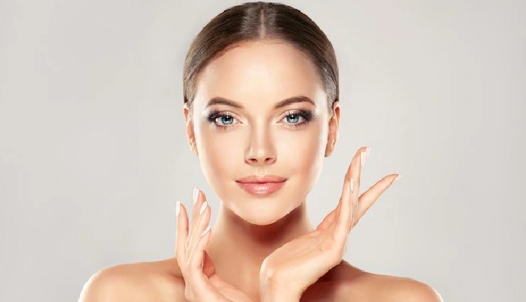 facial oils benefits,how to use face oils,skincare with facial oils,facial oil tips,natural skin hydration,glowing skin routine,face oil hacks,versatile facial oils,beauty routine with oils,facial oil uses,skin nourishment oils,radiant skin tips,deep hydration skincare