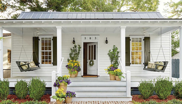 इन 5 चीजों से सजाए घर का मुख्य द्वार, खुशियों से भर जायेगा आपका घर 