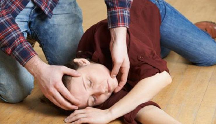 room,collector,shoe,chhatisgarh,doctor,weird news