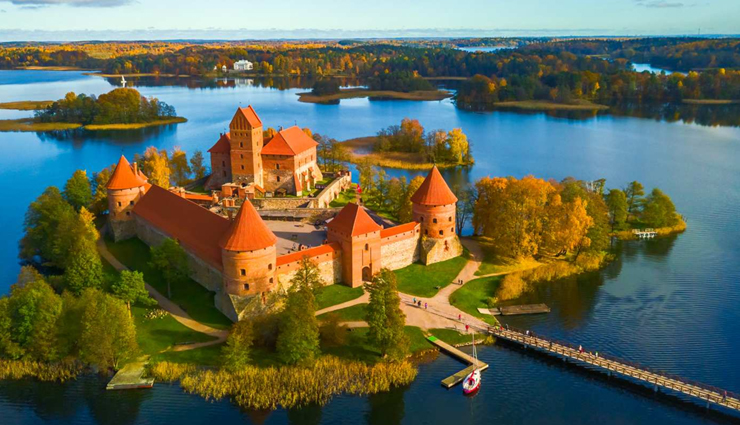 must visit countries to visit in eastern europe,holiday,travel,tourism