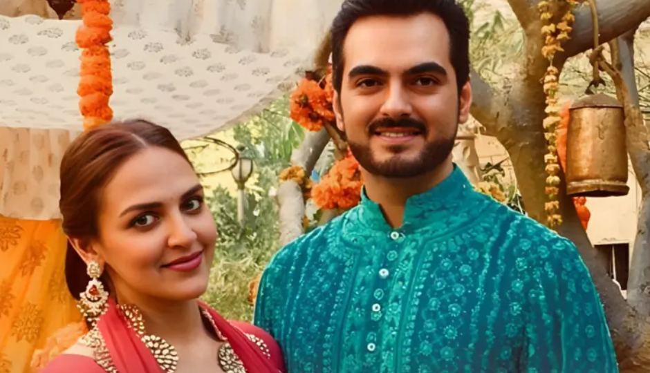 abhishek bachchan,actor abhishek bachchan,Aishwarya Rai Bachchan,aaradhya bachchan,amitabh bachchan,jaya bachchan,filmfare award,esha deol,bharat takhtani,esha bharat,bharat birthday