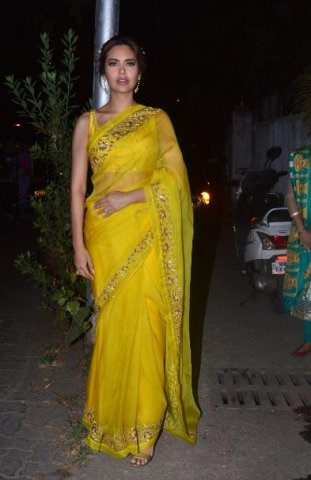 bollywood,esha gupta,neha gupta,clothing collection,yellow saree,viral photo