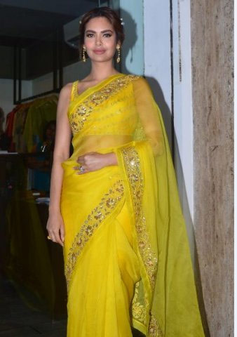 bollywood,esha gupta,neha gupta,clothing collection,yellow saree,viral photo