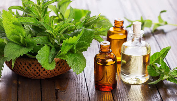 tea tree essential oil,lavender essential oil,neem essential oil,peppermint essential oil,geranium essential oil,frankincense essential oil,chamomile essential oil,juniper essential oil,essential oils,essential oils for skin problems,skin care tips