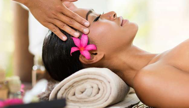 Some Therapeutic Essential Oils That Can Help Address Common Skin Problems