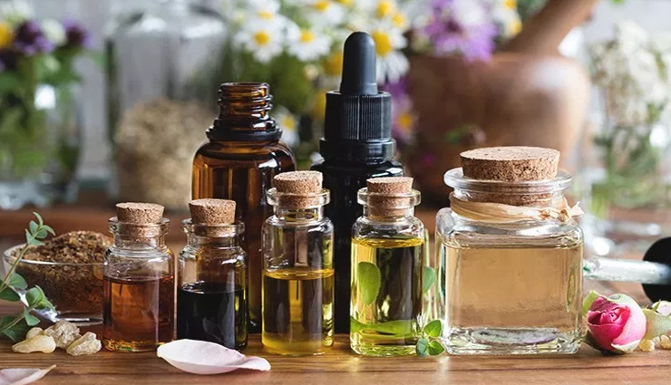 3 Ways To Incorporate Essential Oils in Your Bathroom
