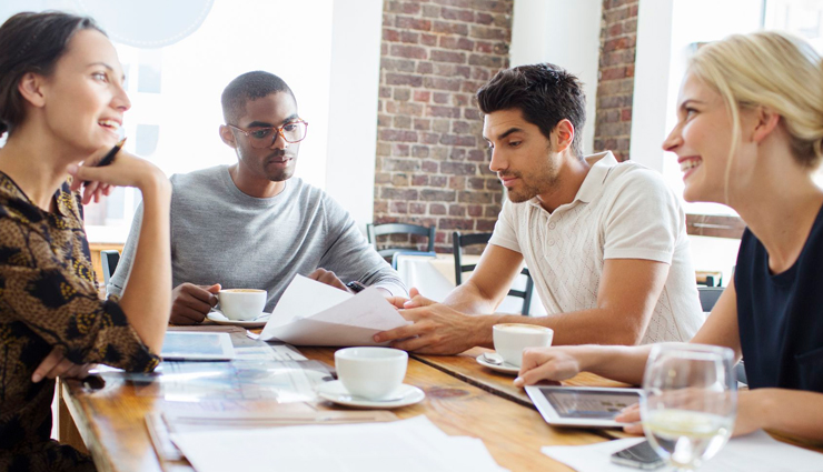 15 Social Etiquette Every Person Must Follow
