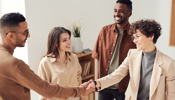 social etiquette every person must follow,social etiquette,etiquette followed by every person,mates and me,relationship tips