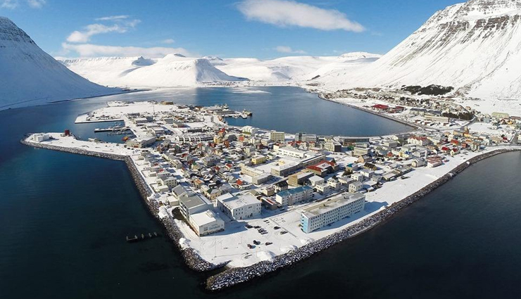 beautiful villages to visit in europe,europe,reine,norway,geiranger,smogen,sweden,isafjorour,iceland,siglufjorour,iceland,castle combe,uk