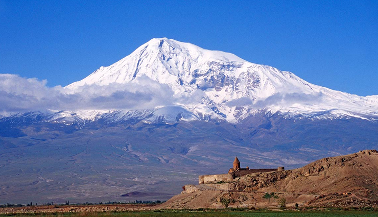 highest mountains in europe,europe,mount elbrus,russia,dykh-tau,shkhara,georgia,koshtan-tau,mount ararat,turkey