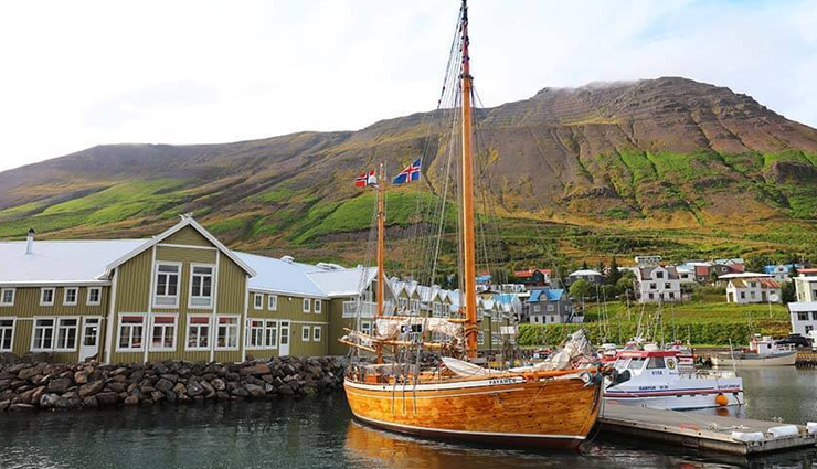 beautiful villages to visit in europe,europe,reine,norway,geiranger,smogen,sweden,isafjorour,iceland,siglufjorour,iceland,castle combe,uk