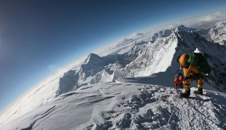 5 facts about mount everest,mount everest,holidays,travel,tourism,facts about mt.everest