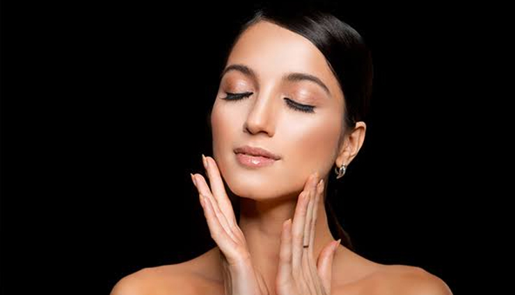 effortless daily makeup tips,easy makeup routine,simple everyday makeup,quick daily makeup guide,natural makeup look,minimal makeup tips,beauty tips for daily makeup,makeup hacks for busy women,time-saving makeup tricks,best daily makeup products,flawless everyday makeup,lightweight makeup routine,step-by-step daily makeup,no-makeup makeup look,easy beauty routine