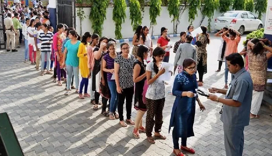 JEE ADVANCED 2026: IIT रुड़की को मिली परीक्षा की मेजबानी, 17 मई को होगी