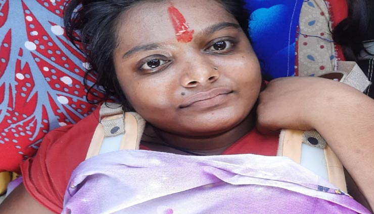 भरतपुर : REET पेपर से पहले लड़की के साथ हुआ हादसा, सेंटर में कराई गई लेटकर पेपर देने की व्यवस्था
