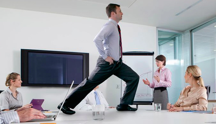 Changing the Sedentary Lifestyle by Doing Simple Exercises at Work has Amazing Benefits