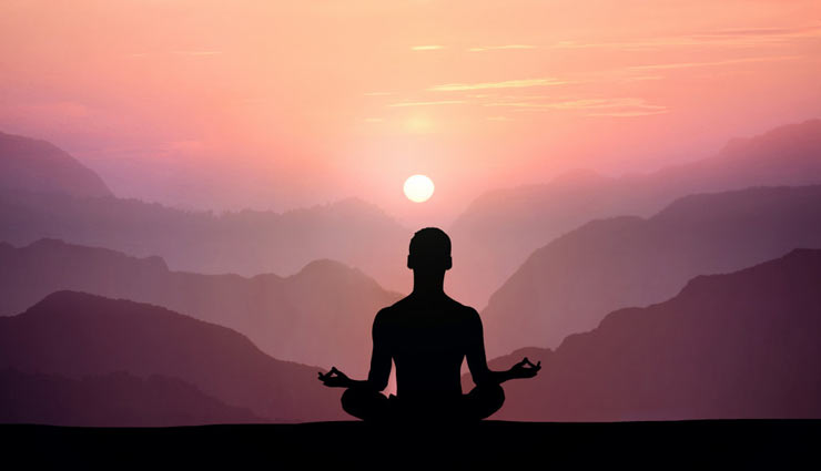 stretching,yoga,sukhasana,marjariasana,bhujangasana,exercises for back pain,back pain,Health tips,fitness tips