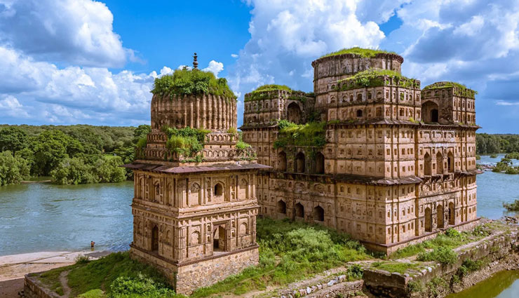 exotic destinations in india,honeymoon destinations in india,india,horsley hills,chakrata,uttarkhand,yumthang valley,tarkarli,jawhar