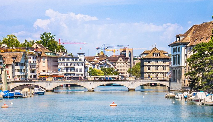 expensive cities in the world,expensive cities,singapore,paris,france,hong kong,zurich,new york,los angeles,tokyo,japan