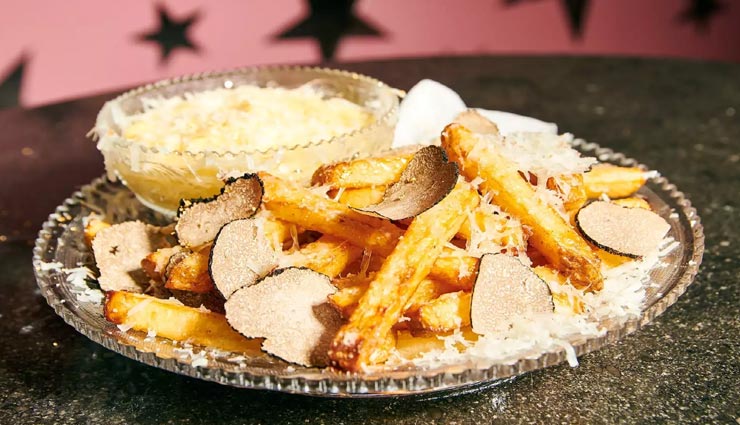 दुनिया की सबसे महंगी फ्रेंच फ्राई जिसकी कीमत करीब 15 हजार रूपये, इस्तेमाल किया जाता हैं गोल्ड डस्ट