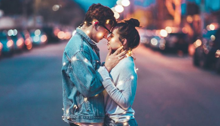 ना करें प्यार का इजहार करने के दौरान ये गलतियां, नाराज हो सकता है पार्टनर mistakes while expressing love,relationship tips,relationship tips in hindi,love,love expression