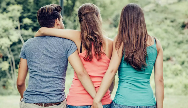 signs husband is dating someone,husband affair signs,couple tips,relationship tips