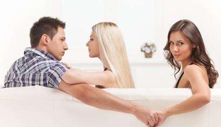 5 reason why woman have extra marital affairs