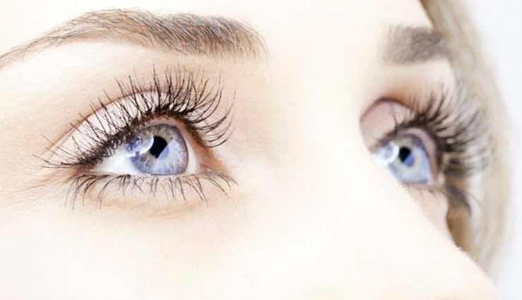 आंखों में हुई जलन और दर्द से जल्द छुटकारा दिलाएंगे ये घरेलू उपचार