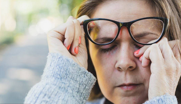 most obvious flirting signs guys miss,mates and me,relationship tips