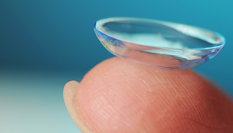 contact lenses,mistakes while using contact lenses,eyes care tips,what can go wrong with contact lenses,contact lenses care tips,healthy living