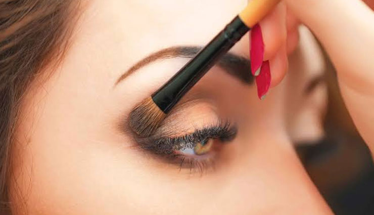 5 Eye Make Tips To Remember For Girls With Lens