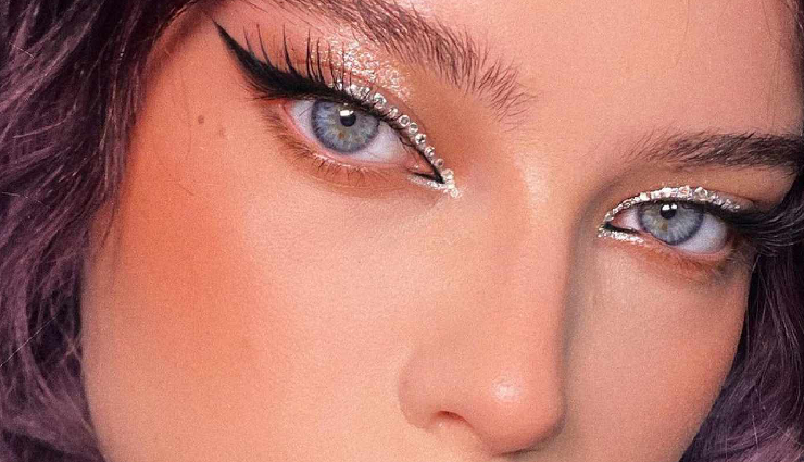 forehead contouring makeup tips,tricks to visually reduce forehead size,makeup techniques for smaller forehead appearance,creating the illusion of a smaller forehead with makeup,forehead size reduction makeup guide,forehead slimming makeup techniques,makeup hacks for a smaller forehead illusion,tips for minimizing forehead appearance with makeup,contouring tips for a smaller-looking forehead,forehead size reduction makeup hacks,camouflaging a larger forehead with makeup,tricks to downplay forehead size using makeup,makeup strategies for smaller forehead illusion,creating balance in facial features with makeup,visual tricks for a smaller-looking forehead