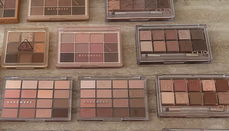 fake thicker hairline,tricks for a fuller hairline,how to make hairline look thicker,hairline thinning solutions,hair fibers for thinning hair,makeup for hairline,volumizing products for hairline,scalp concealer tips,hairline hacks,tips for receding hairline,hair growth oils,aloe vera for hairline