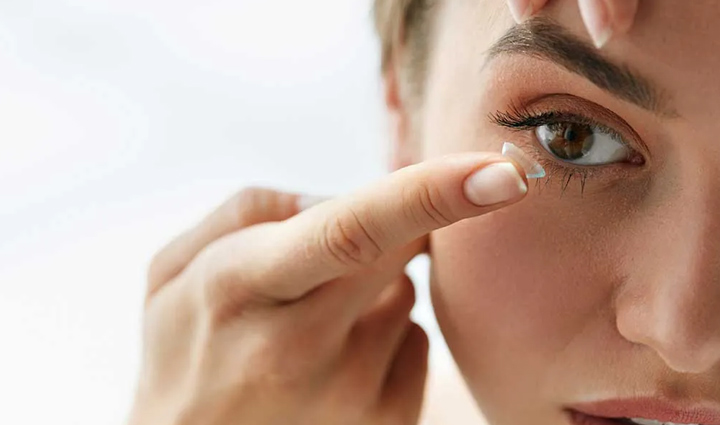 these mistakes can be heavy on the health of your eyes definitely improve them,Health,healthy living