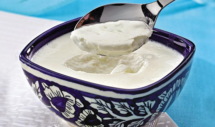 wrinkles under the eyes are a sign of aging make them disappear overnight with these remedies,beauty tips,beauty hacks