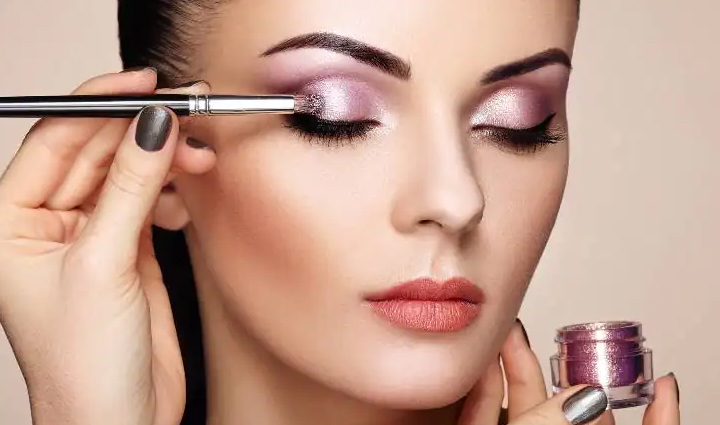 these mistakes can be heavy on the health of your eyes definitely improve them,Health,healthy living