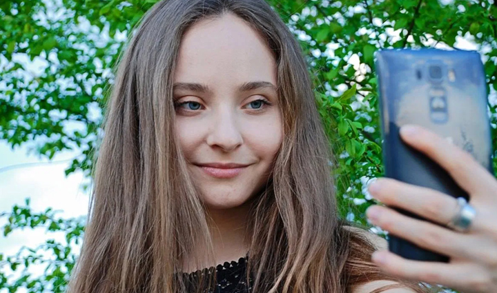 रखना चाहते हैं अपनी आंखों का ख्याल, दिनचर्या में शामिल करें ये एक्सरसाइज eye exercises for healthy living,caring for your eyes with exercises,improve eye health with these exercises,incorporating eye exercises into your routine,eye care tips for healthy living,enhance eye wellness with exercises,eye-strengthening exercises for better health,maintaining healthy eyes through exercise,eye health and exercise routines,importance of eye exercises for overall health