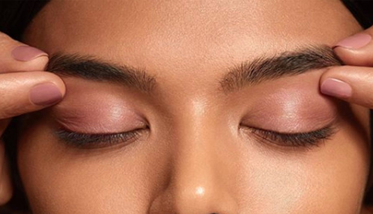 groom your eyebrows at home,diy eyebrow grooming tips,how to shape eyebrows at home,eyebrow grooming for beginners,plucking and trimming eyebrows at home,best way to shape eyebrows yourself,steps to groom eyebrows at home,natural eyebrow grooming,how to tweeze eyebrows without pain,eyebrow shaping tips for women.