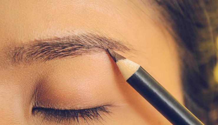 groom your eyebrows at home,diy eyebrow grooming tips,how to shape eyebrows at home,eyebrow grooming for beginners,plucking and trimming eyebrows at home,best way to shape eyebrows yourself,steps to groom eyebrows at home,natural eyebrow grooming,how to tweeze eyebrows without pain,eyebrow shaping tips for women.