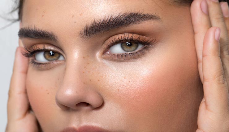 इन देसी तरीकों से पाए आईब्रो की ग्रोथ, जानें और आजमाए